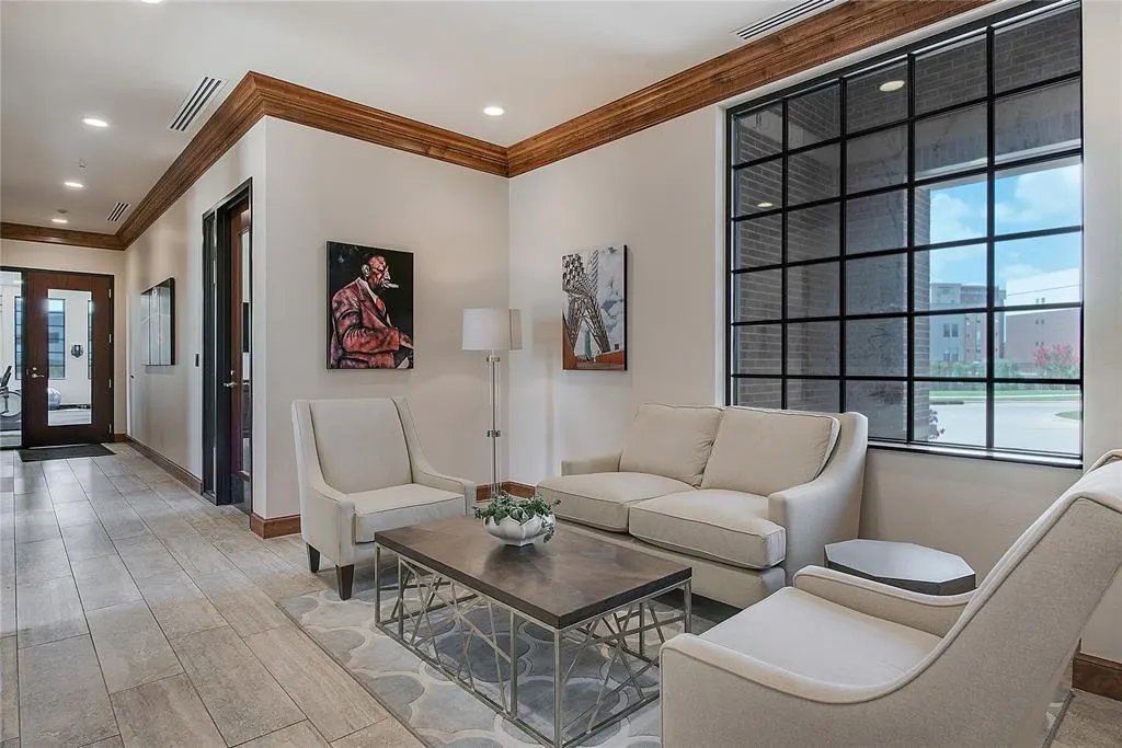 Photo 34 — 402 NE 2nd Street, Oklahoma City, OK 73104