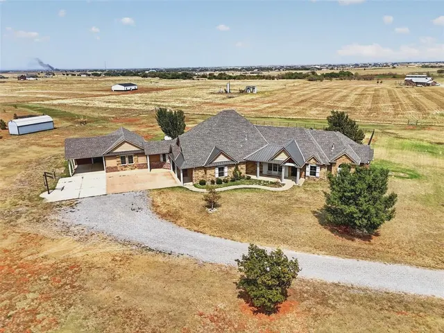 Photo 2 — 7146 NE Mustang Road, Piedmont, OK 73078