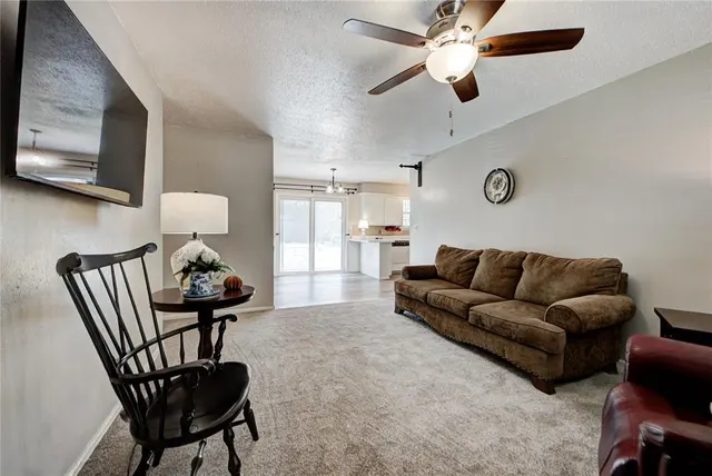 Photo 6 — 202 E Cherry Avenue, Yukon, OK 73099