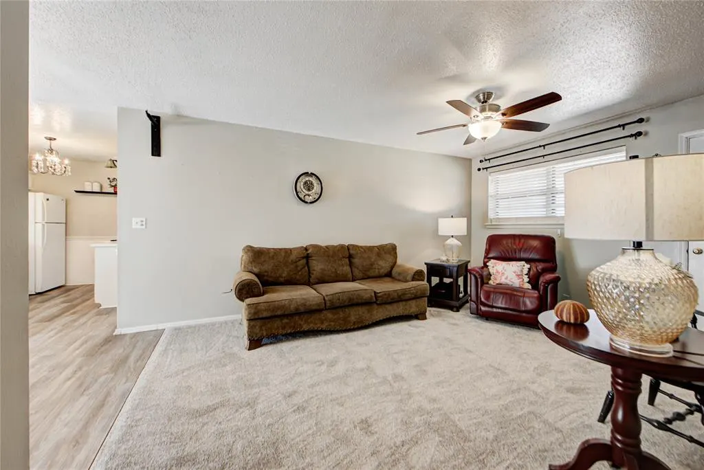 Photo 8 — 202 E Cherry Avenue, Yukon, OK 73099
