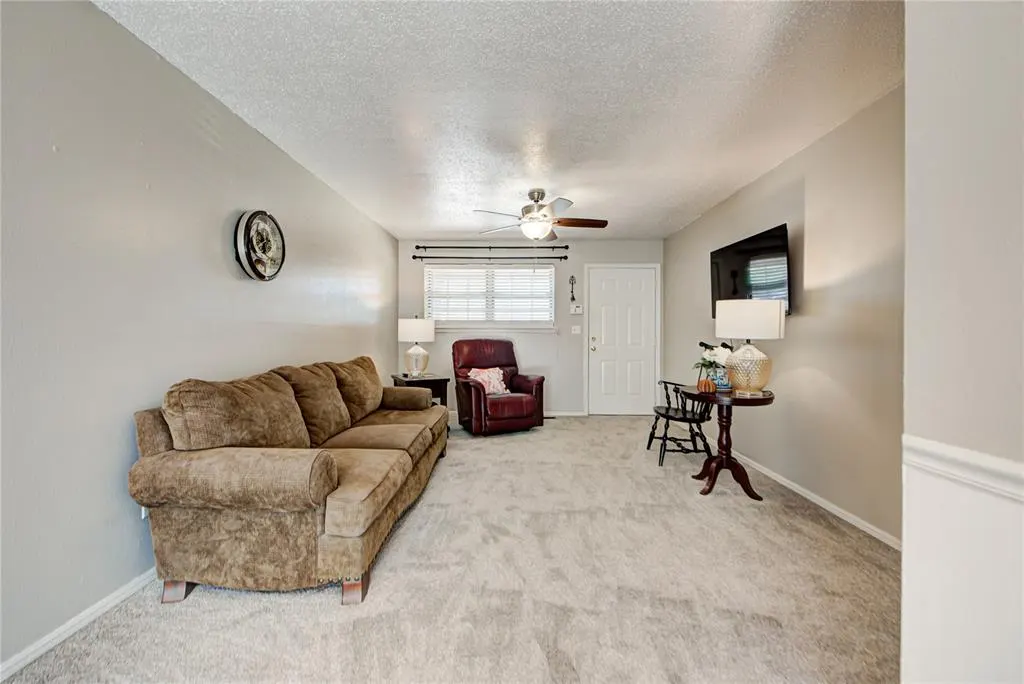 Photo 9 — 202 E Cherry Avenue, Yukon, OK 73099