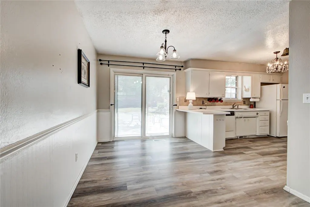 Photo 11 — 202 E Cherry Avenue, Yukon, OK 73099