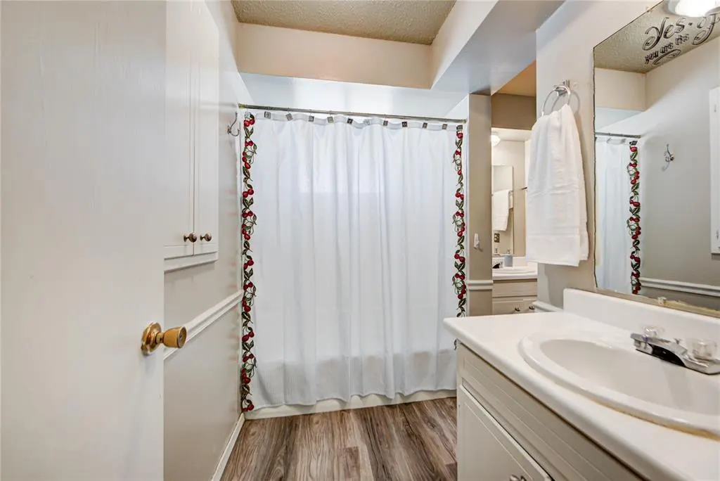 Photo 30 — 202 E Cherry Avenue, Yukon, OK 73099