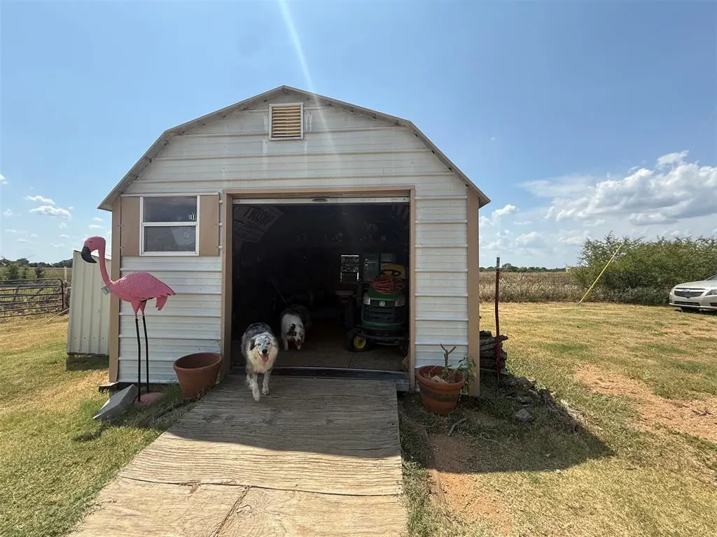 Photo 15 — 11829 Little Road, Kingston, OK 73439