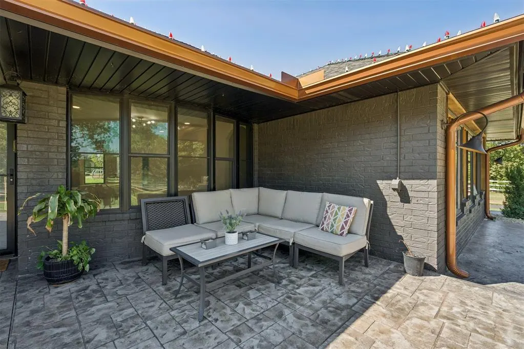 Photo 5 — 600 Sherwood Lane, Edmond, OK 73034