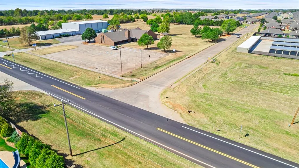 Photo 17 — N Clear Springs Road, Mustang, OK 73064