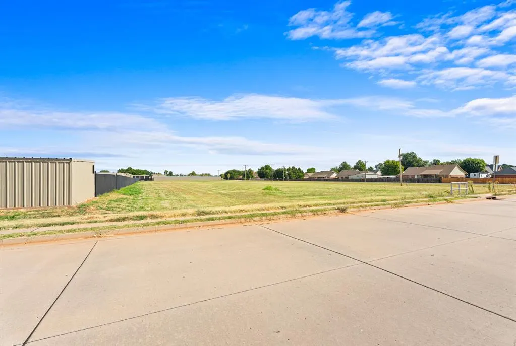 Photo 23 — N Clear Springs Road, Mustang, OK 73064