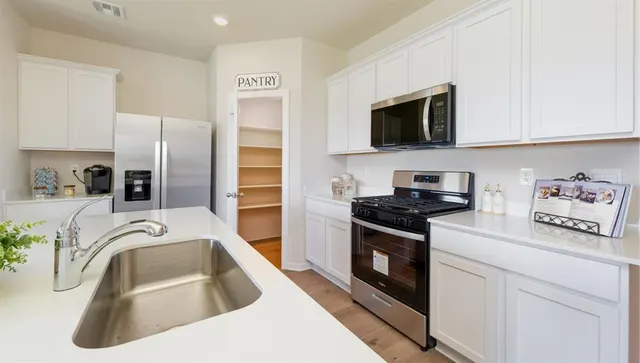 Photo 7 — 2901 Fireside Drive, Oklahoma City, OK 73099