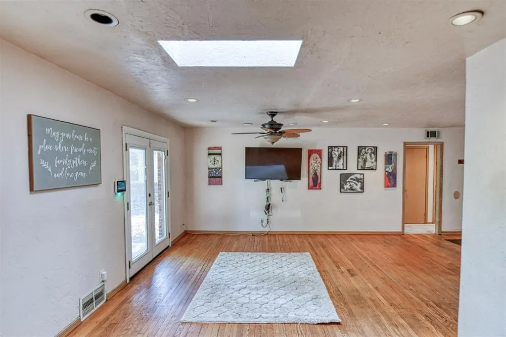 Photo 8 — 3939 Cashion Place, Oklahoma City, OK 73112
