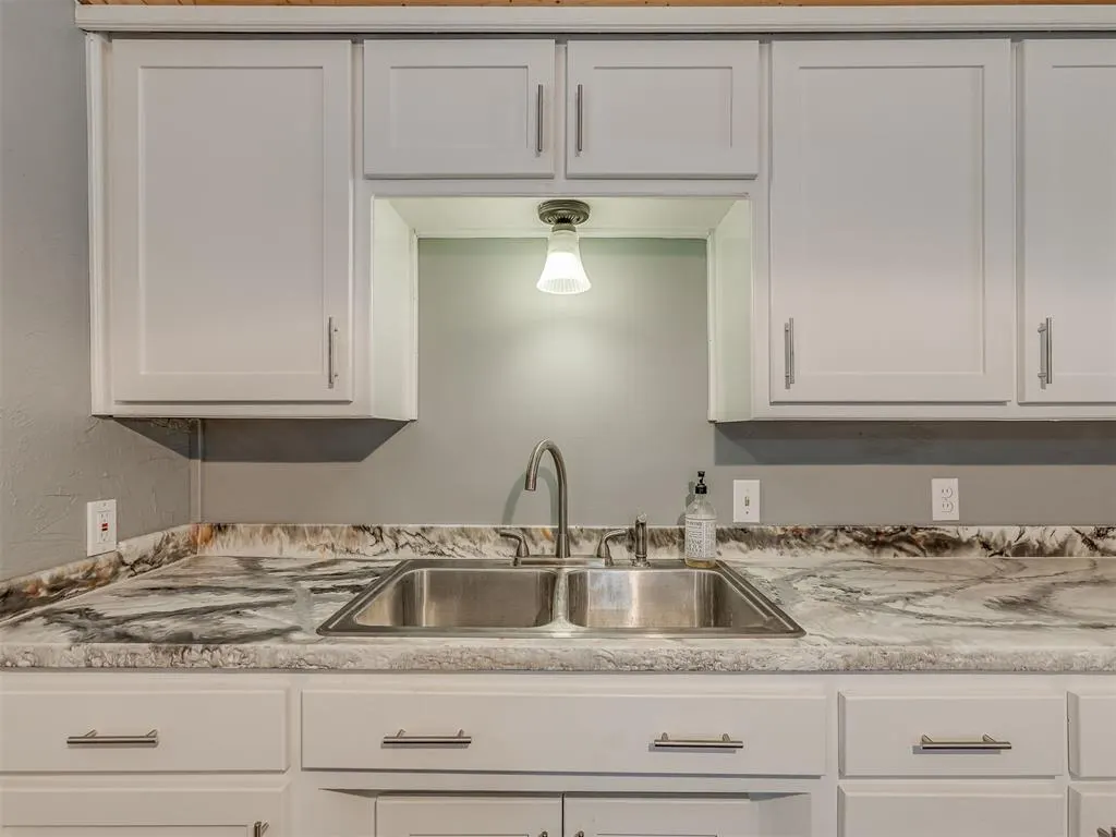 Photo 13 — 701 S 14th Street, Chickasha, OK 73018