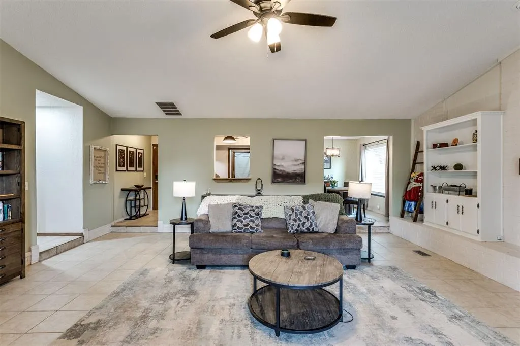 Photo 20 — 1011 ROYAL Lane, Yukon, OK 73099