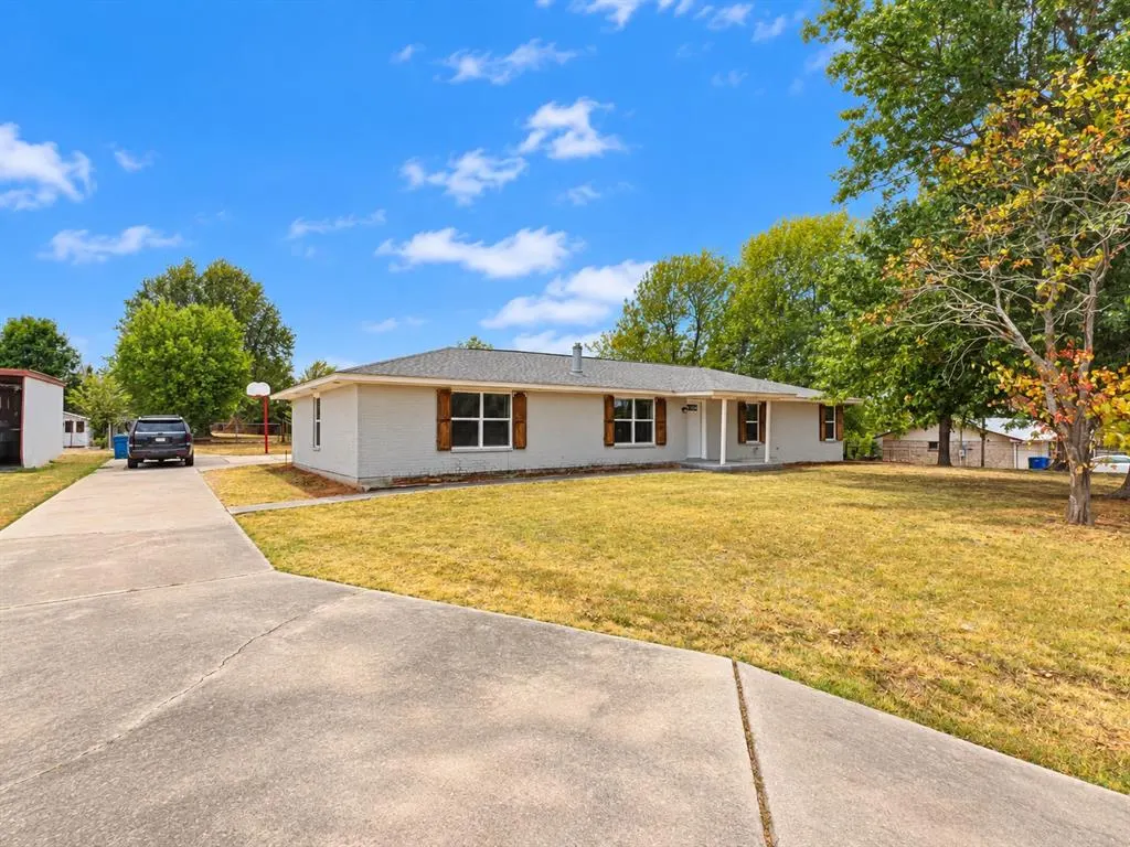 Front exterior — 13300 SE 19th Street, Choctaw, OK 73020