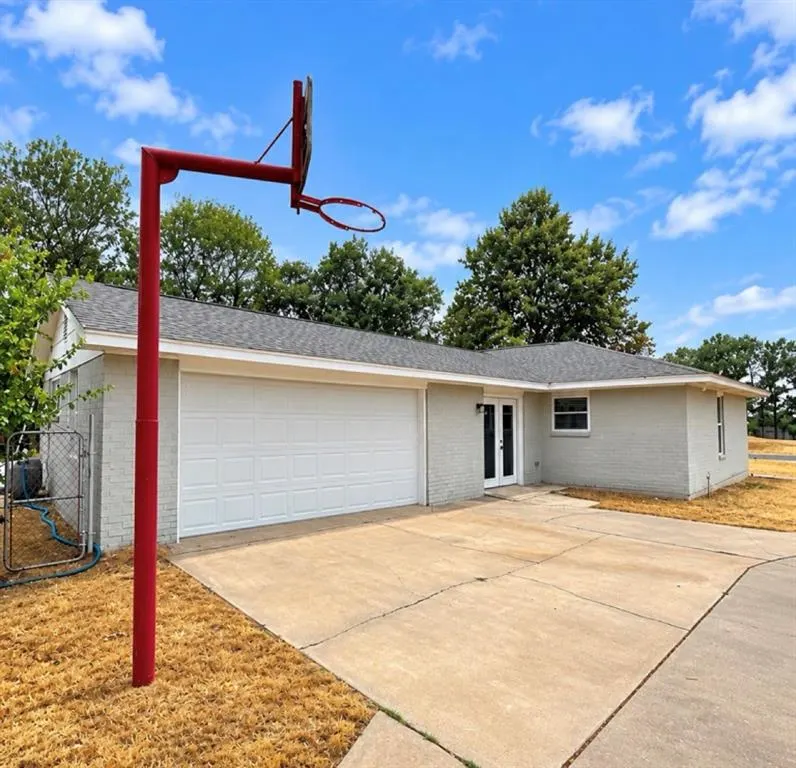 Photo 3 — 13300 SE 19th Street, Choctaw, OK 73020