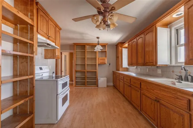 Photo 4 — 1402 S 19th Street, Chickasha, OK 73018