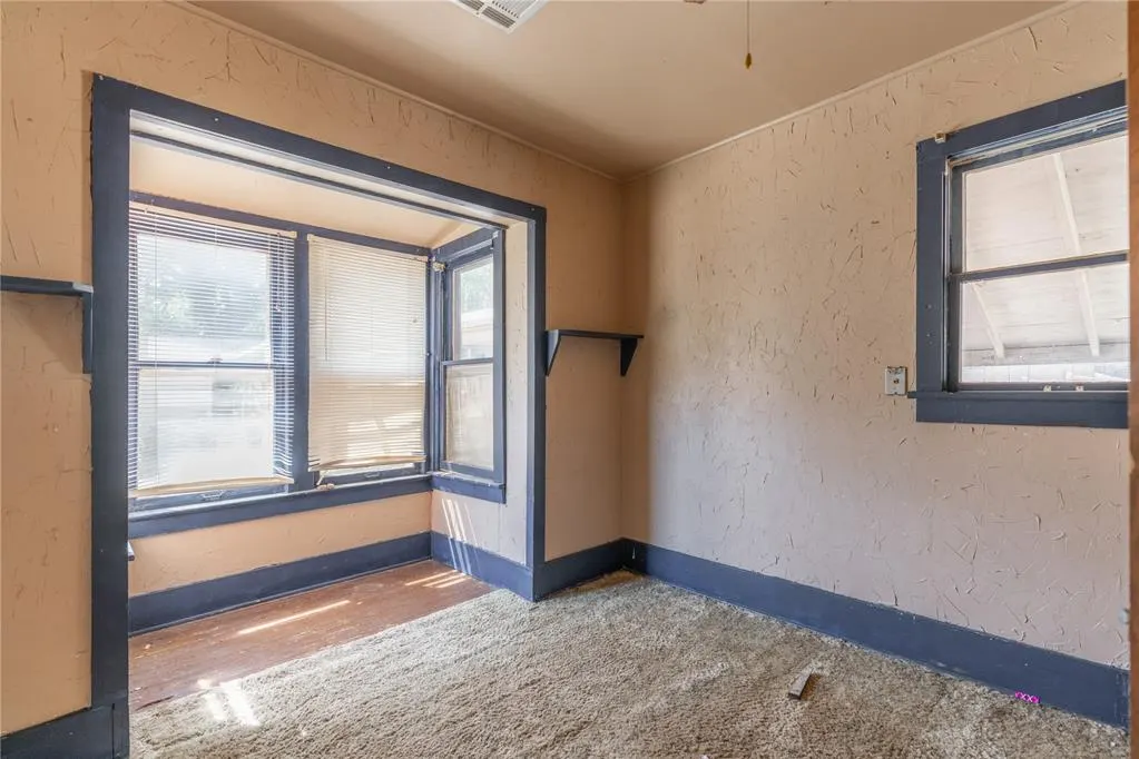 Photo 10 — 1402 S 19th Street, Chickasha, OK 73018