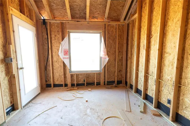 Photo 2 — 17183 Billy Road, Washington, OK 73093