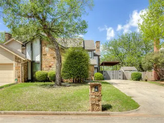 Sold home at 907 Leisure Drive