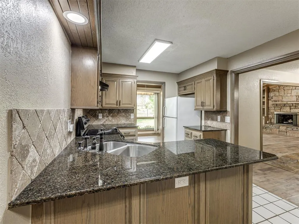Photo 10 — 907 Leisure Drive, Midwest City, OK 73110