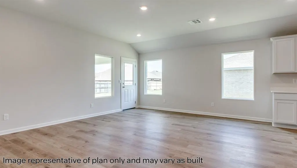 Photo 12 — 5000 Kaeden Drive, Noble, OK 73068