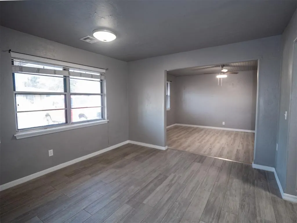 Photo 11 — 242 S Janeway Avenue, Moore, OK 73160