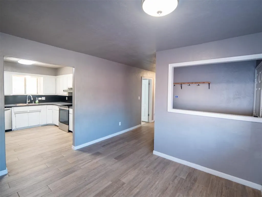 Photo 13 — 242 S Janeway Avenue, Moore, OK 73160