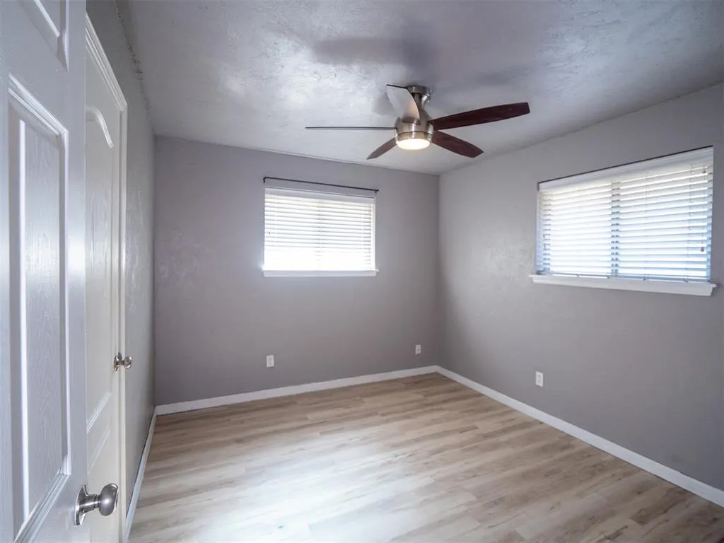Photo 30 — 242 S Janeway Avenue, Moore, OK 73160