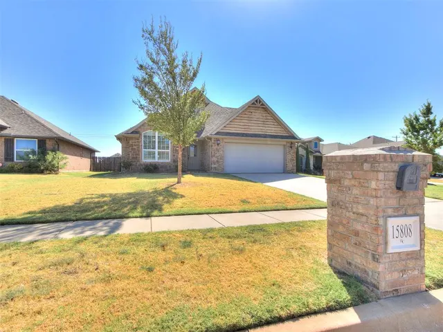 Photo 5 — 15808 Montague Drive, Edmond, OK 73013
