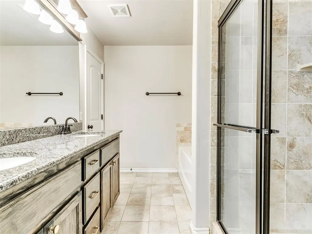 Photo 28 — 15808 Montague Drive, Edmond, OK 73013
