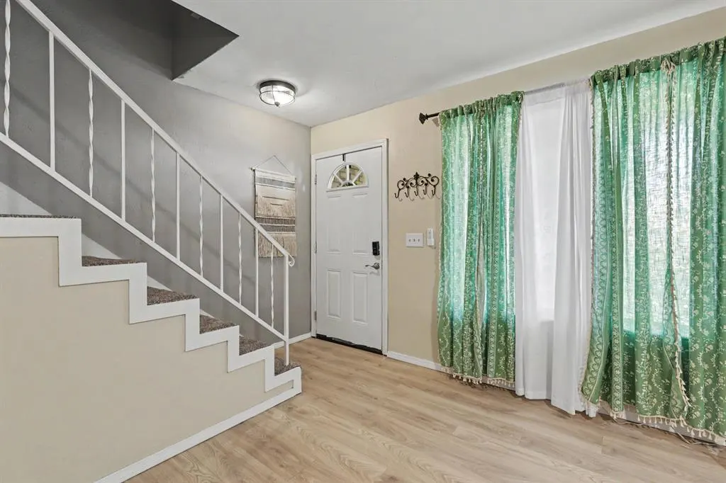 Photo 4 — 9605 Hefner Village Boulevard, Oklahoma City, OK 73162