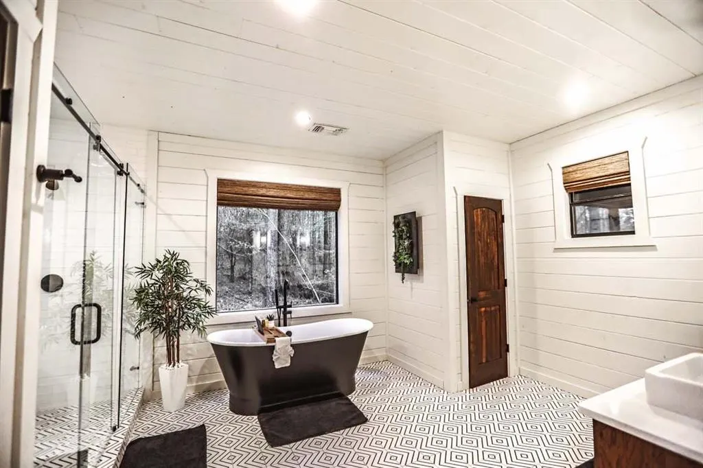 Photo 11 — 1259 Southern Hills Circle, Broken Bow, OK 74728