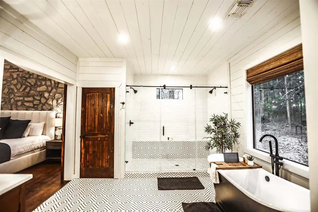 Photo 13 — 1259 Southern Hills Circle, Broken Bow, OK 74728