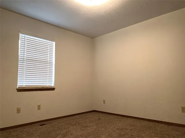 Photo 4 — 518 Garland Court, Norman, OK 73072