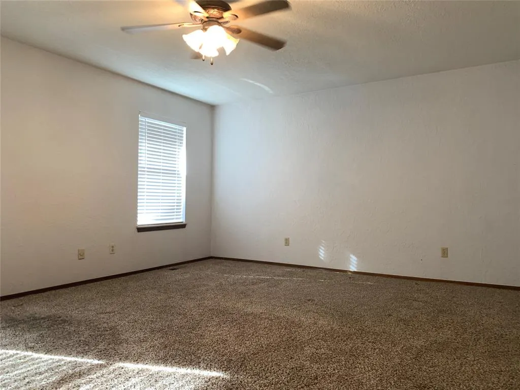 Photo 11 — 518 Garland Court, Norman, OK 73072