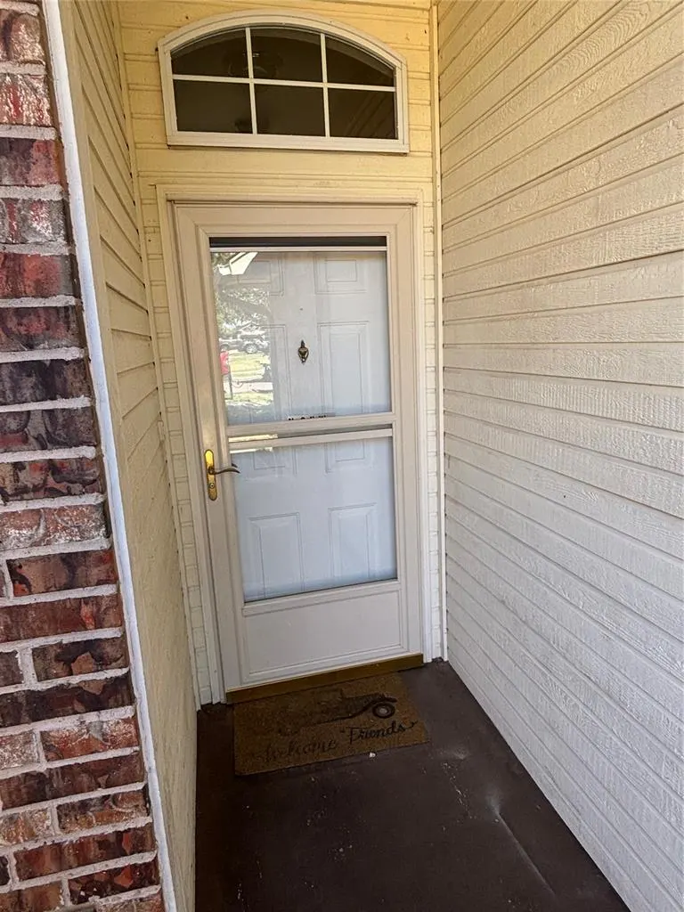 Photo 2 — 8204 Prairie Ridge Road, Oklahoma City, OK 73135