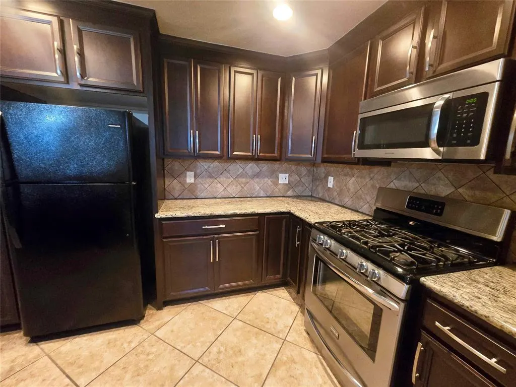 Photo 7 — 6805 NW 42nd Street, Bethany, OK 73008