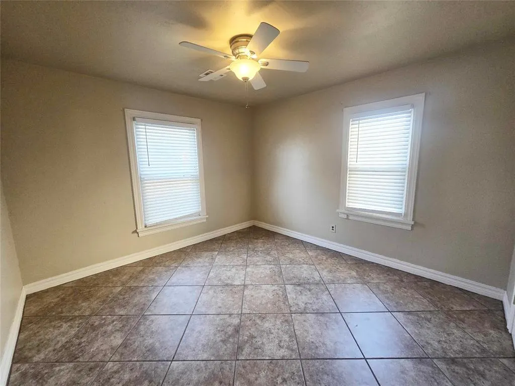 Photo 9 — 6805 NW 42nd Street, Bethany, OK 73008