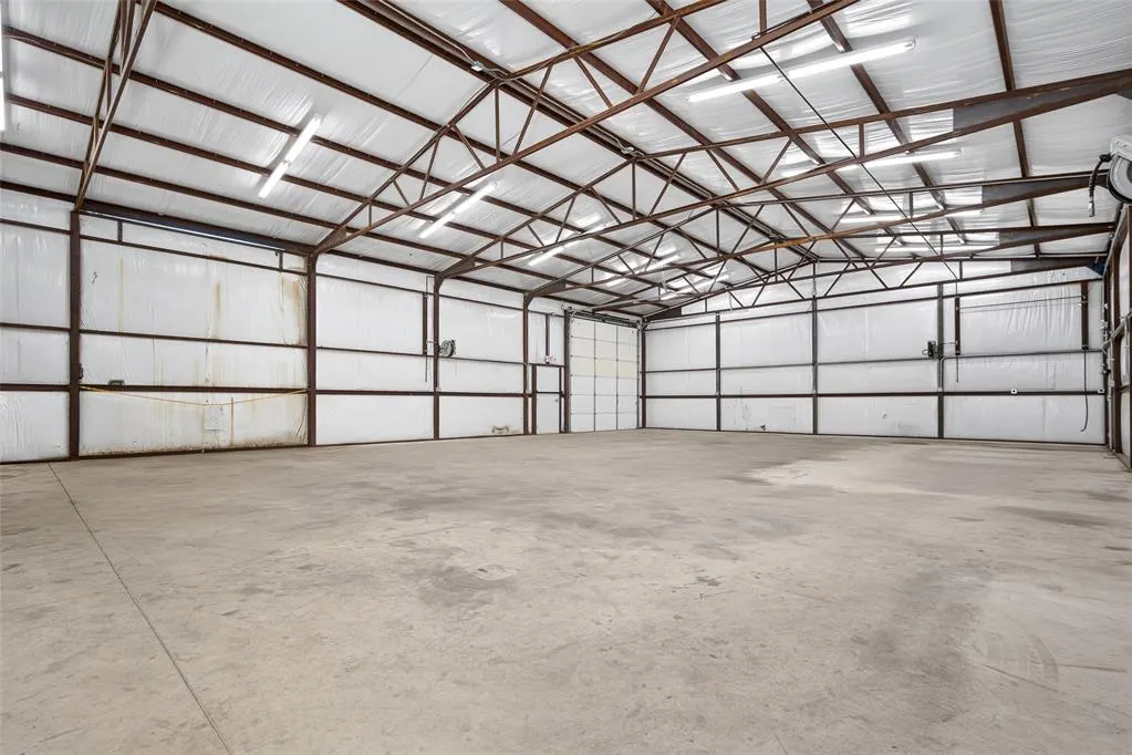 Photo 15 — 7811 N Kickapoo Avenue, Shawnee, OK 74804