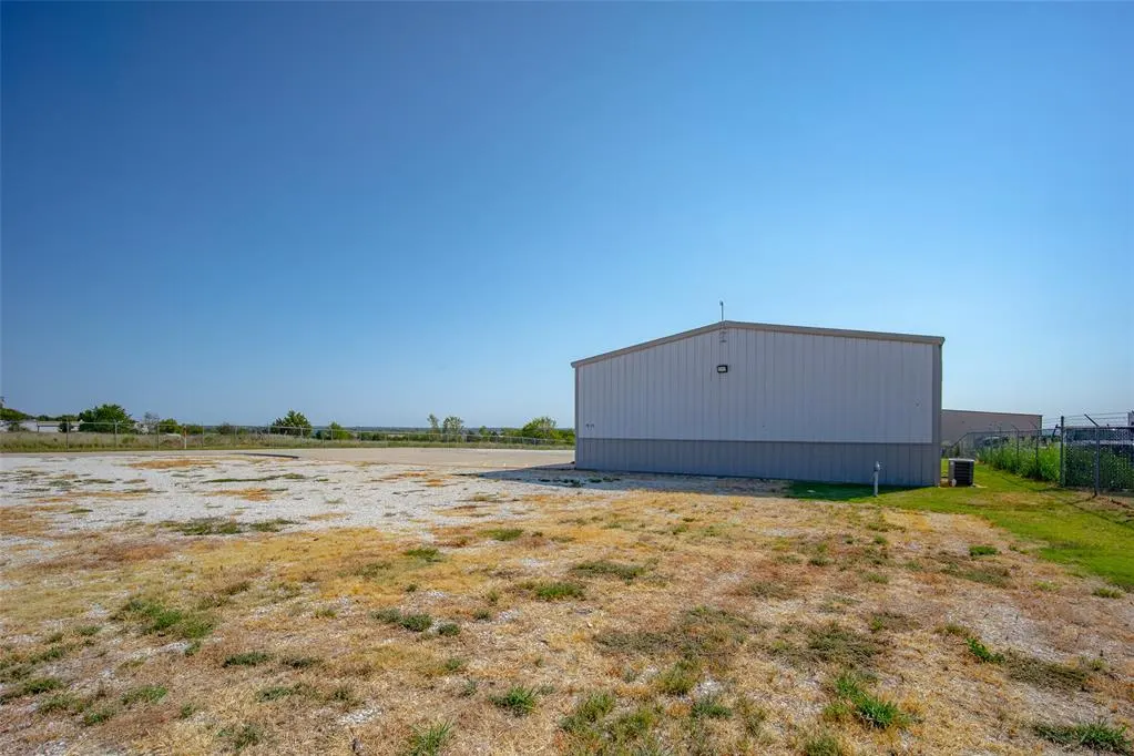 Photo 21 — 7811 N Kickapoo Avenue, Shawnee, OK 74804
