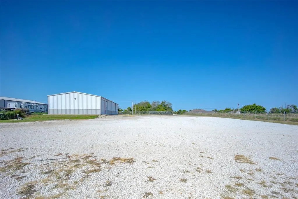 Photo 25 — 7811 N Kickapoo Avenue, Shawnee, OK 74804