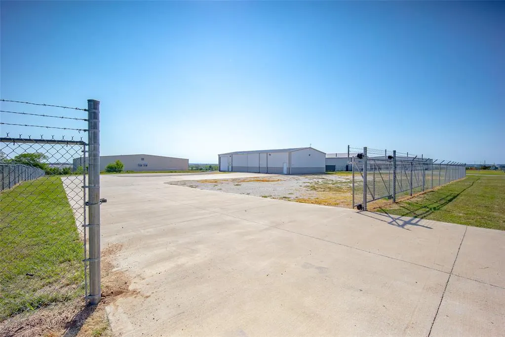 Photo 27 — 7811 N Kickapoo Avenue, Shawnee, OK 74804