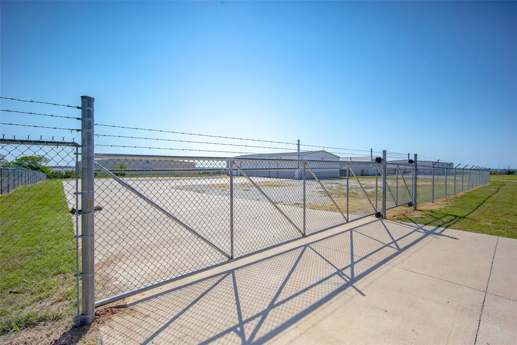 Photo 28 — 7811 N Kickapoo Avenue, Shawnee, OK 74804