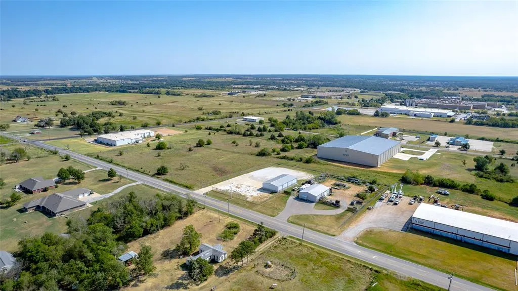 Photo 32 — 7811 N Kickapoo Avenue, Shawnee, OK 74804