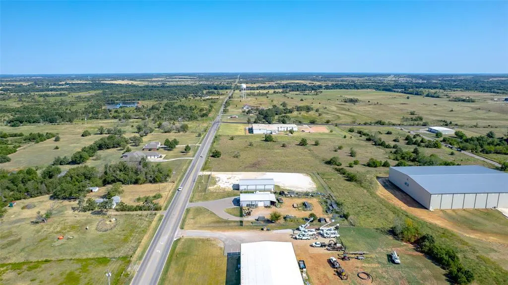Photo 33 — 7811 N Kickapoo Avenue, Shawnee, OK 74804