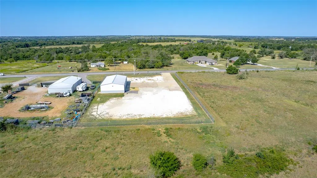 Photo 39 — 7811 N Kickapoo Avenue, Shawnee, OK 74804
