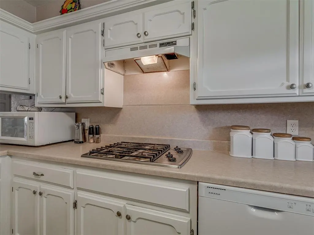Photo 13 — 1317 California Avenue, Chickasha, OK 73018