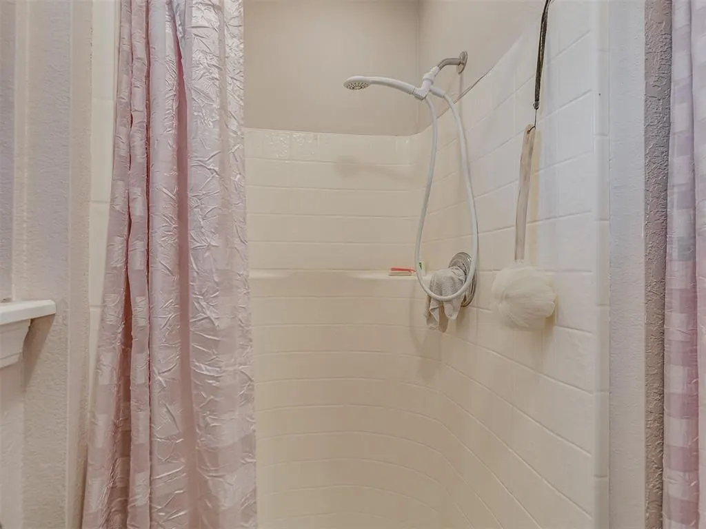 Photo 21 — 1317 California Avenue, Chickasha, OK 73018