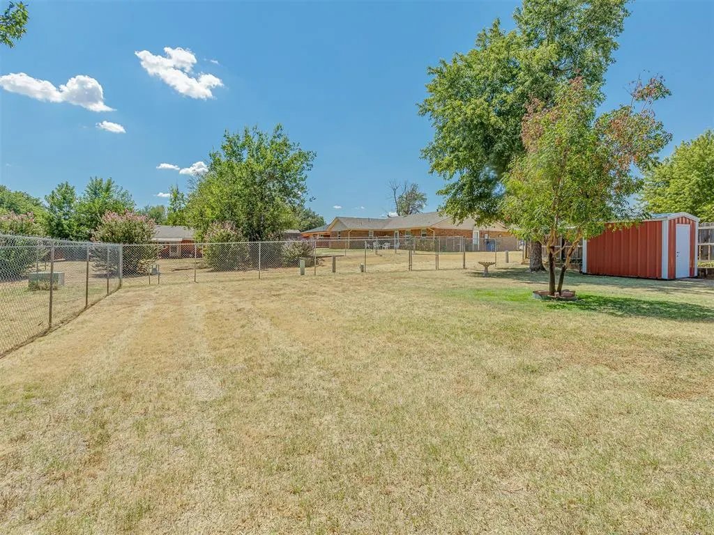 Photo 32 — 1317 California Avenue, Chickasha, OK 73018