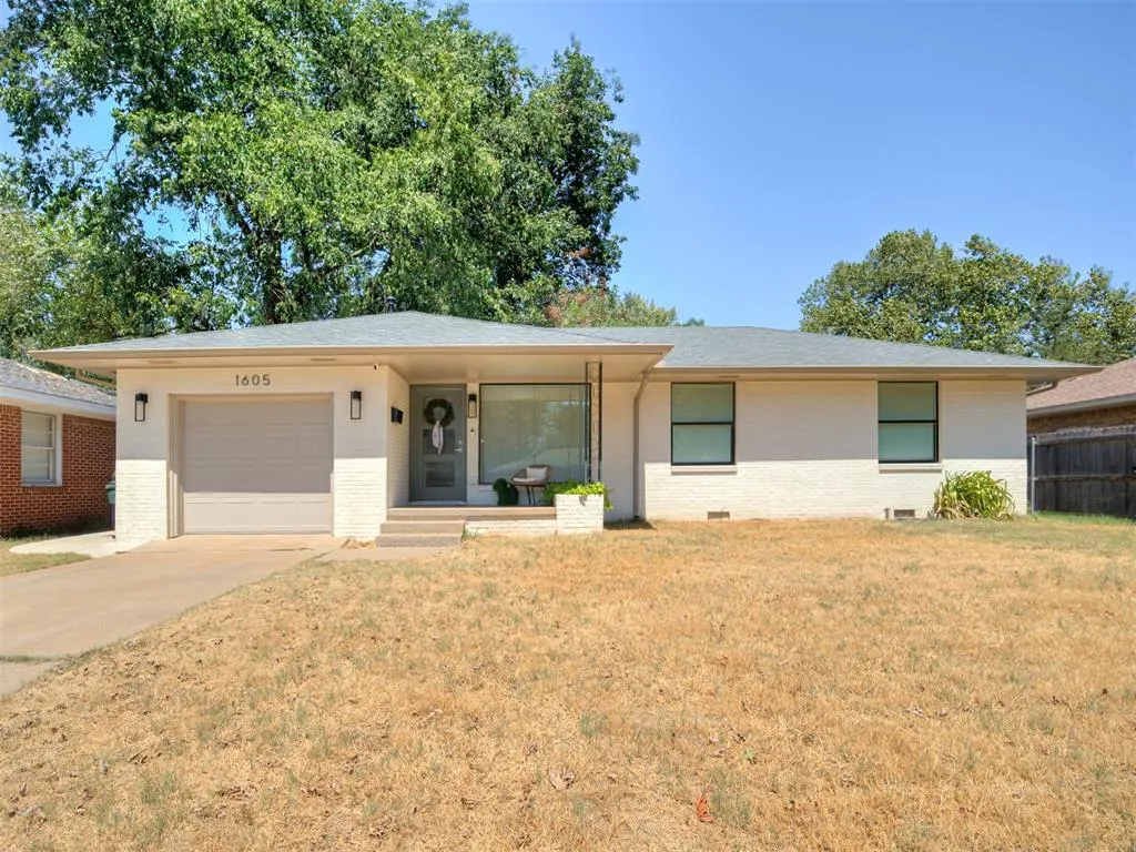 Front exterior — 1605 Rowena Lane, Norman, OK 73069