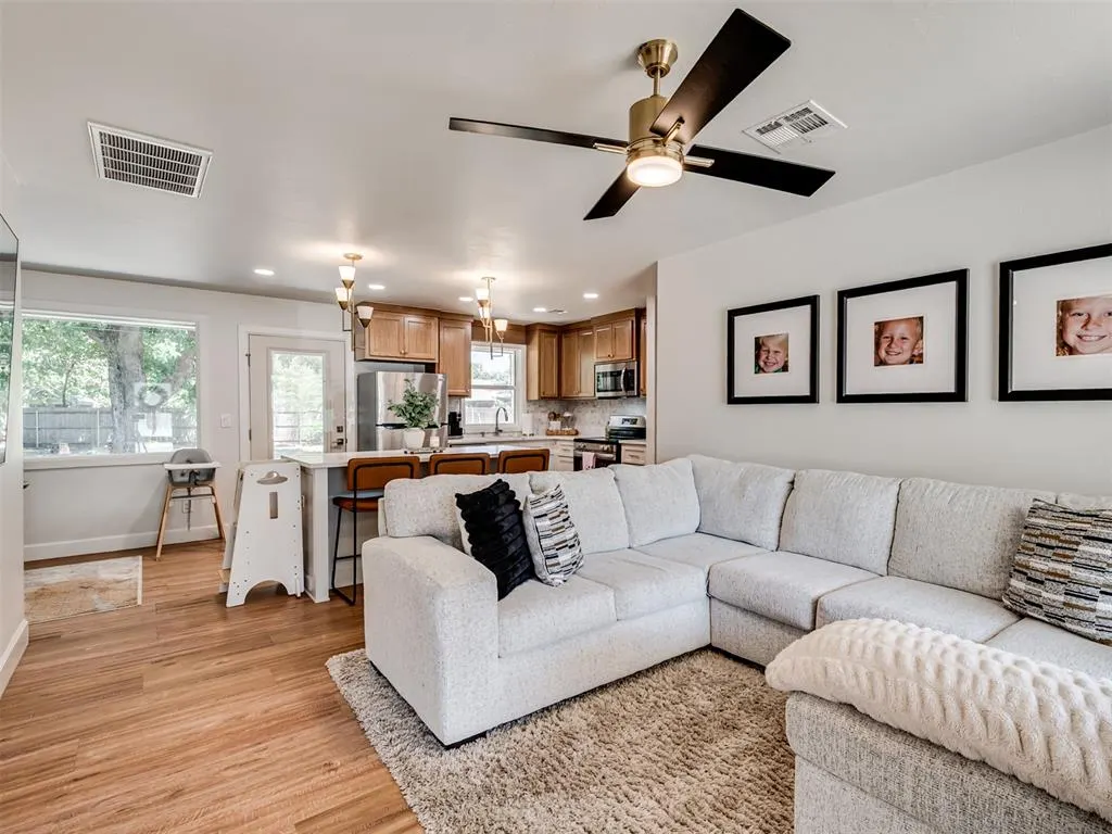 Photo 8 — 1605 Rowena Lane, Norman, OK 73069
