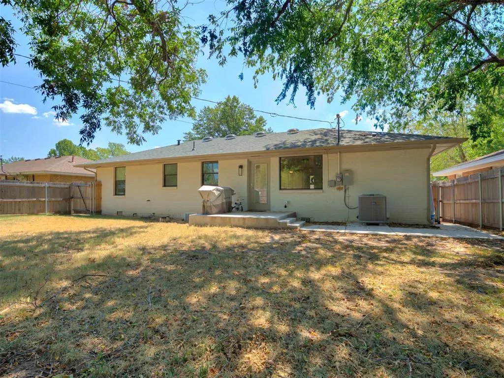 Photo 20 — 1605 Rowena Lane, Norman, OK 73069